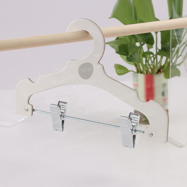 Paper Hanger with Clips